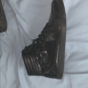 These shoes are going for 160